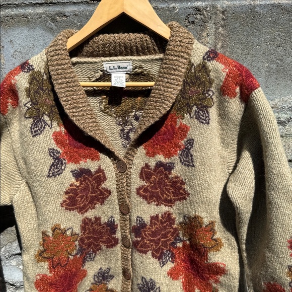 L.L.Bean Women's Tan and Burgundy Fall Autumn Wool Blend Cardigan Sweater - Picture 1 of 5